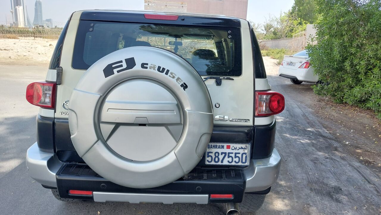 Manama, Vehicles, Cars & Trucks , BHD 3800,  Toyota FJ Cruiser Full Option 4x4 Very Good Condation,  2008,  Automatic,  220000 KM,