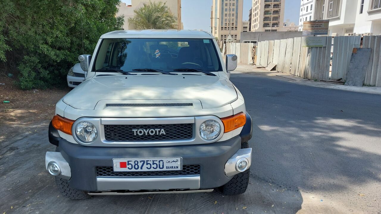Manama, Vehicles, Cars & Trucks , BHD 3800,  Toyota FJ Cruiser Full Option 4x4 Very Good Condation,  2008,  Automatic,  220000 KM,