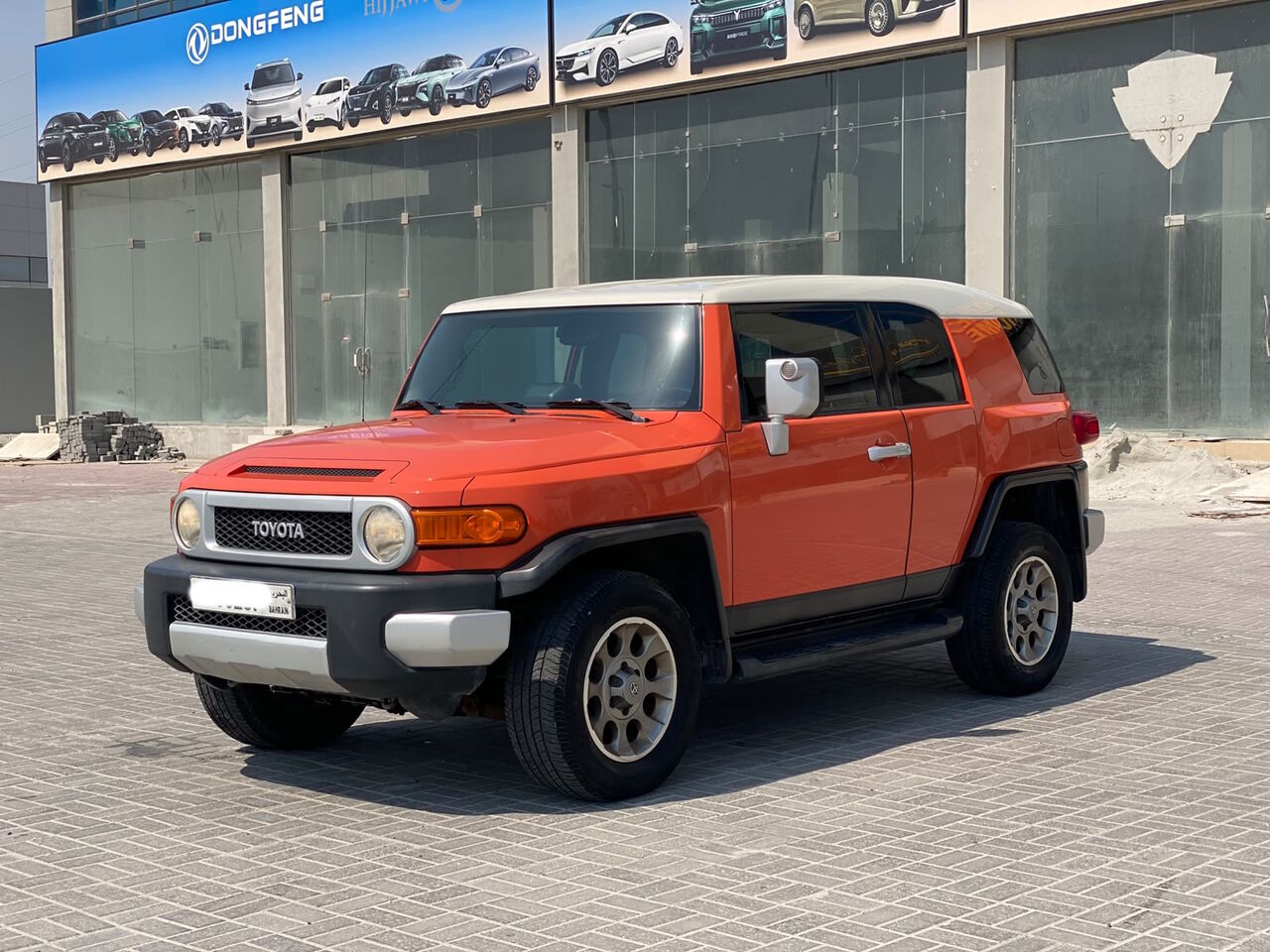 Manama, Vehicles, Cars & Trucks , BHD 5500,  Toyota FJ-Cruiser,  2013,  Automatic,  290350 KM,    (Orange)