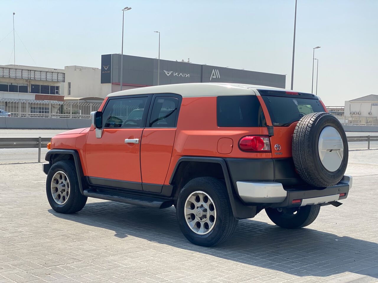 Manama, Vehicles, Cars & Trucks , BHD 5500,  Toyota FJ-Cruiser,  2013,  Automatic,  290350 KM,    (Orange)