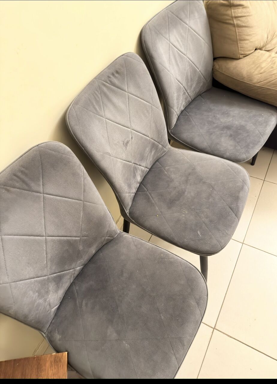 Al Malaz, Household Items, SAR 50,  Sofa, Carpet, Table, Chairs
