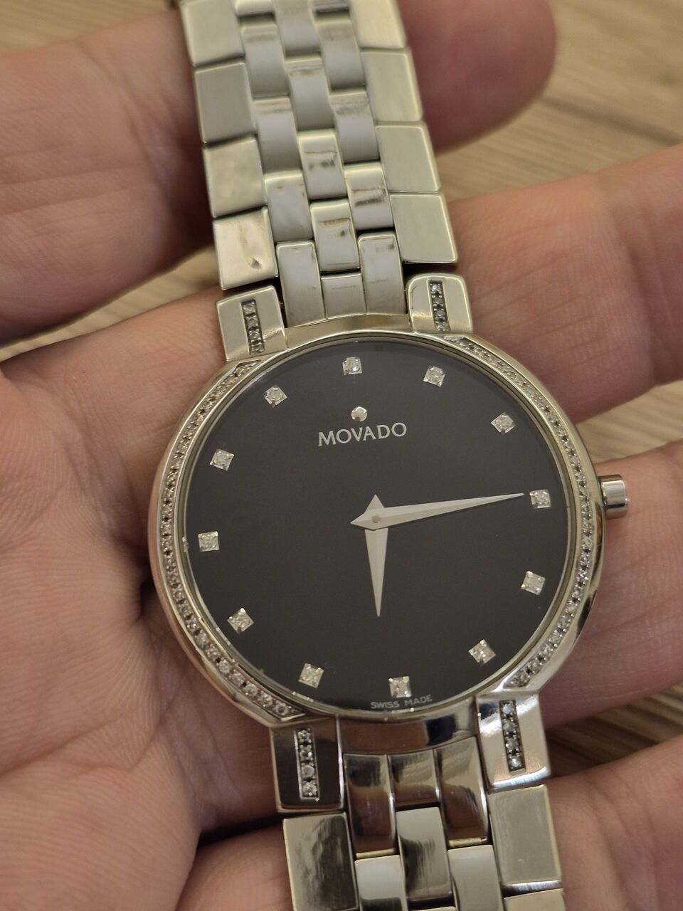 Riyadh, Watches, SAR 2950,  Movado Watch (Original Diamond Dial & Bezel) For Men Original Swiss Made