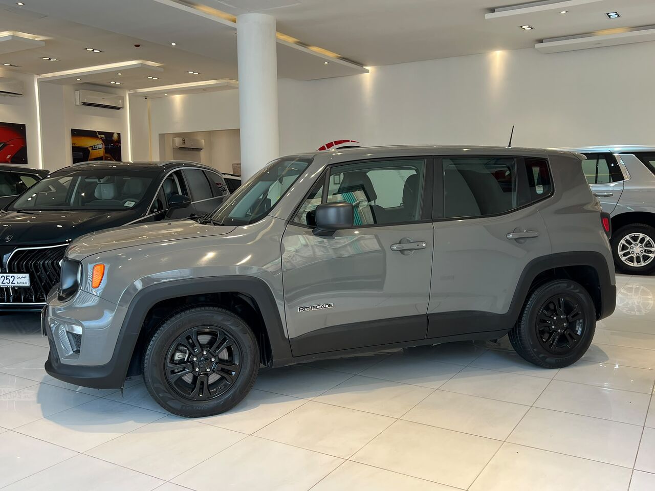 Riffa, Vehicles, Cars & Trucks , BHD 3700,  Jeep Renegade SPORT,  2020,  Automatic,  73000 KM,   MODEL  FOR SALE