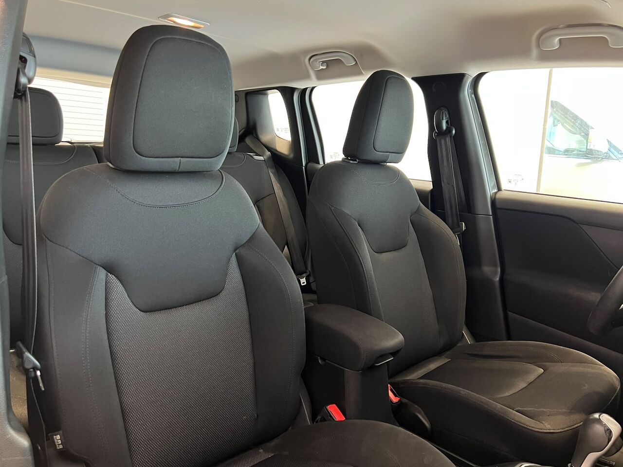 Riffa, Vehicles, Cars & Trucks , BHD 3700,  Jeep Renegade SPORT,  2020,  Automatic,  73000 KM,   MODEL  FOR SALE