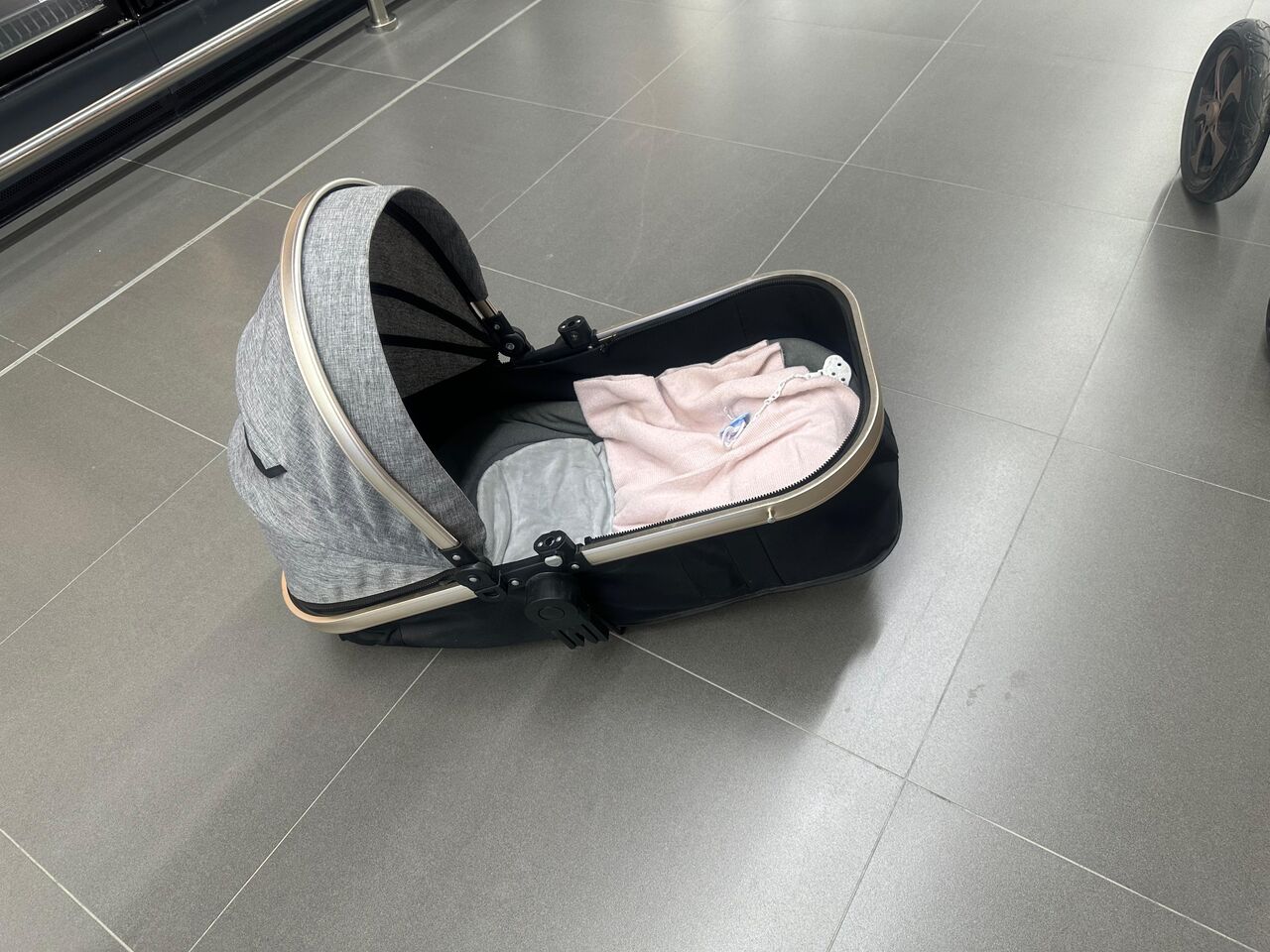Al Washm, Baby & Kid Stuff, SAR 250,  Travel Strollers / Cabin Strollers. Detachable Stoller Rack.