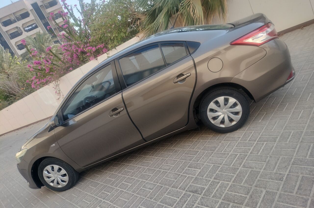 Manama, Vehicles, Cars & Trucks , Toyota Yaris,  2017,  Automatic,  146000 KM,