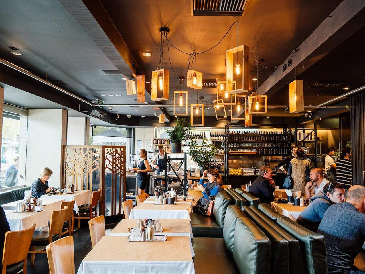 Melbourne, Food & Drink, Seafood Platter Melbourne: What To Look For Before You Book