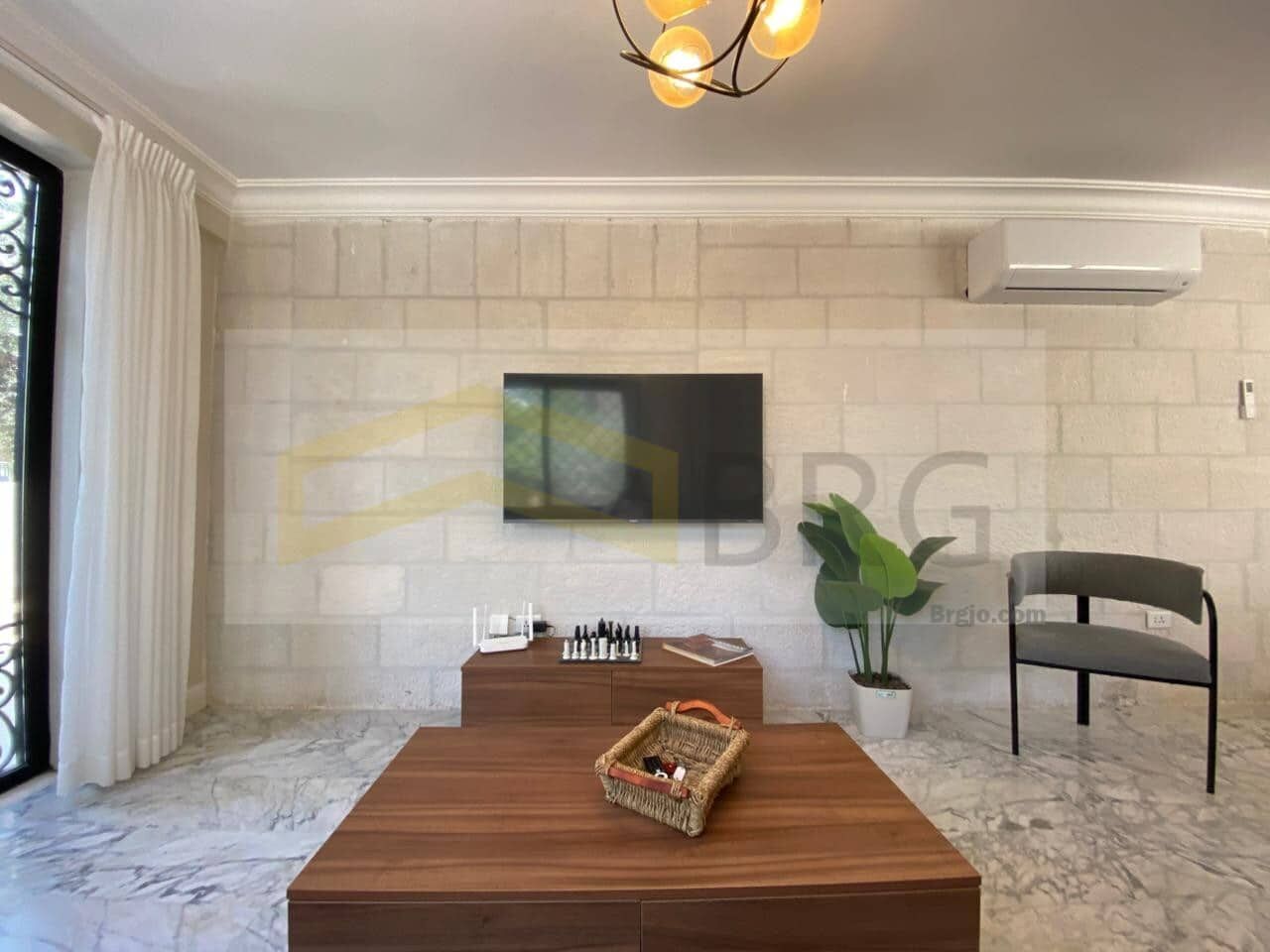 Amman, Apts/Flats Wanted, JOD 14000/year,  Furnished,  2 BR,  4 Sq. Meter,  4th Circle. Where Comfort Meets City Living. ✨