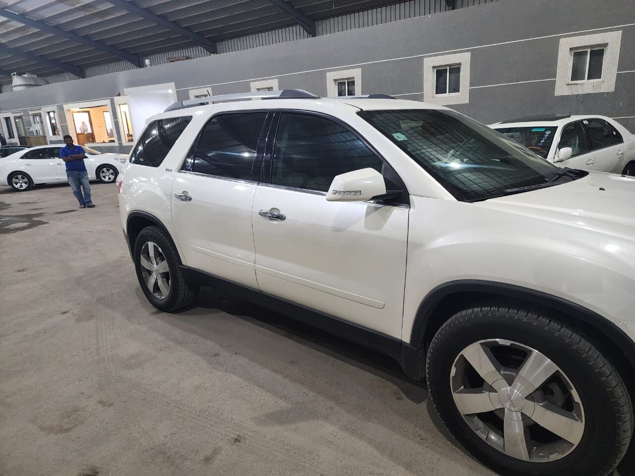 Al Malaz, Vehicles, Cars & Trucks , SAR 18000,  Gmc Acadia,  2011,  Automatic,  264000 KM,  All Good Condition New AC Compressor With 1 Year Warranty All Work Done
