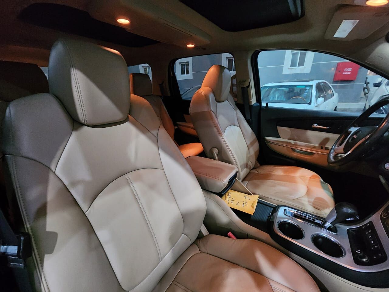 Al Malaz, Vehicles, Cars & Trucks , SAR 18000,  Gmc Acadia,  2011,  Automatic,  264000 KM,  All Good Condition New AC Compressor With 1 Year Warranty All Work Done