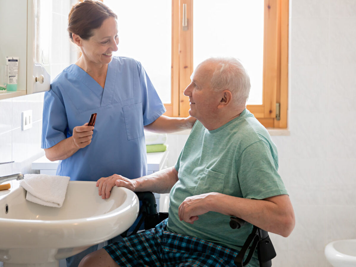 New York, Elder Care, Support Comfortable Daily Living With A Trusted Caregiver At Home Puyallup WA