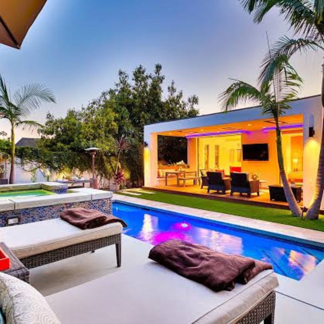 New York, Travel, Find Stylish Vacation Rentals In West Hollywood CA