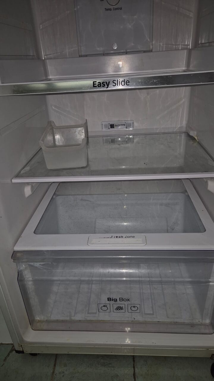 Jeddah, Appliances, SAR 1350,  Samsung Refrigerator, Excellent Condition 11.54 Cft, Digital Invertor