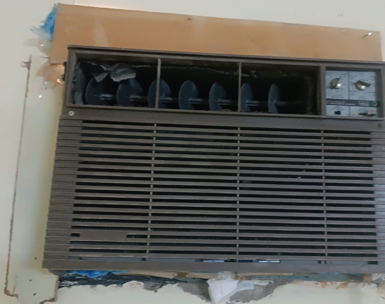 Hara, Air Conditioners, SAR 1100,  Some Household Items For Sales