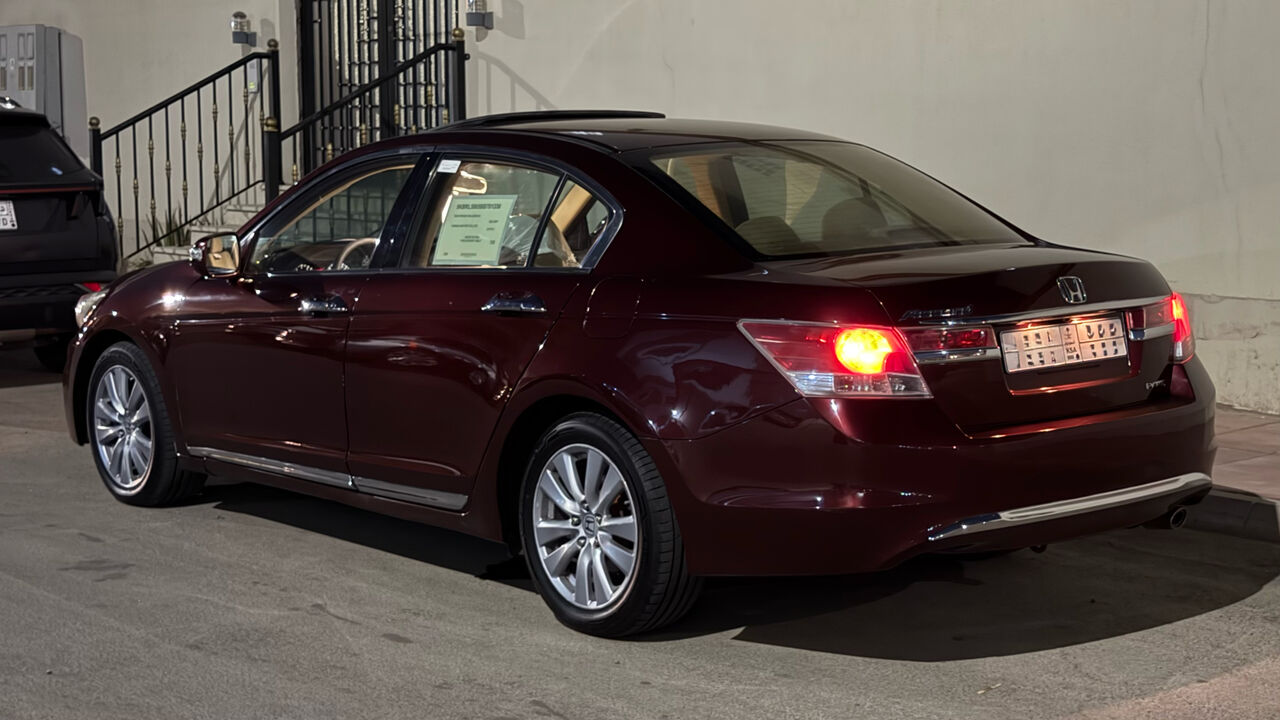 Jeddah, Vehicles, Cars & Trucks , SAR 29,  Honda Accord,  2012,  Automatic,  299 KM,    Model For Sale. للبيع هوندا أكورد موديل