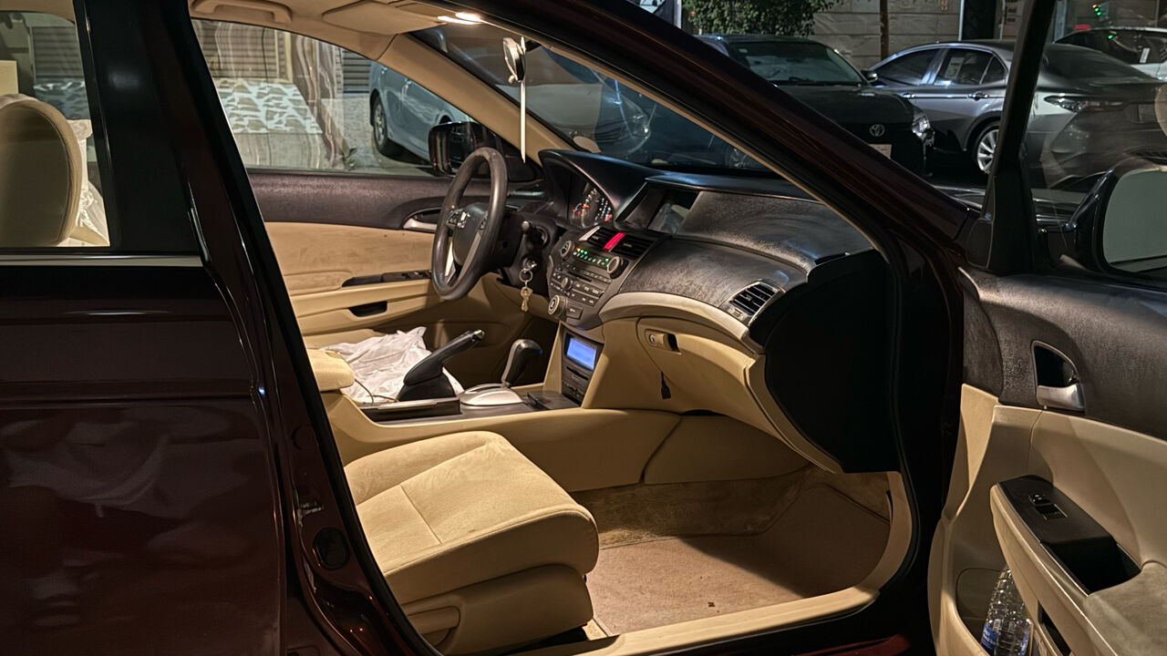 Jeddah, Vehicles, Cars & Trucks , SAR 29,  Honda Accord,  2012,  Automatic,  299 KM,    Model For Sale. للبيع هوندا أكورد موديل