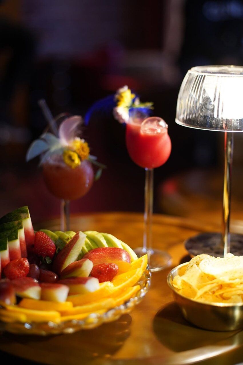 Hanoi, Food & Drink, Live Music And Signature Drinks At Thoáng Acoustic