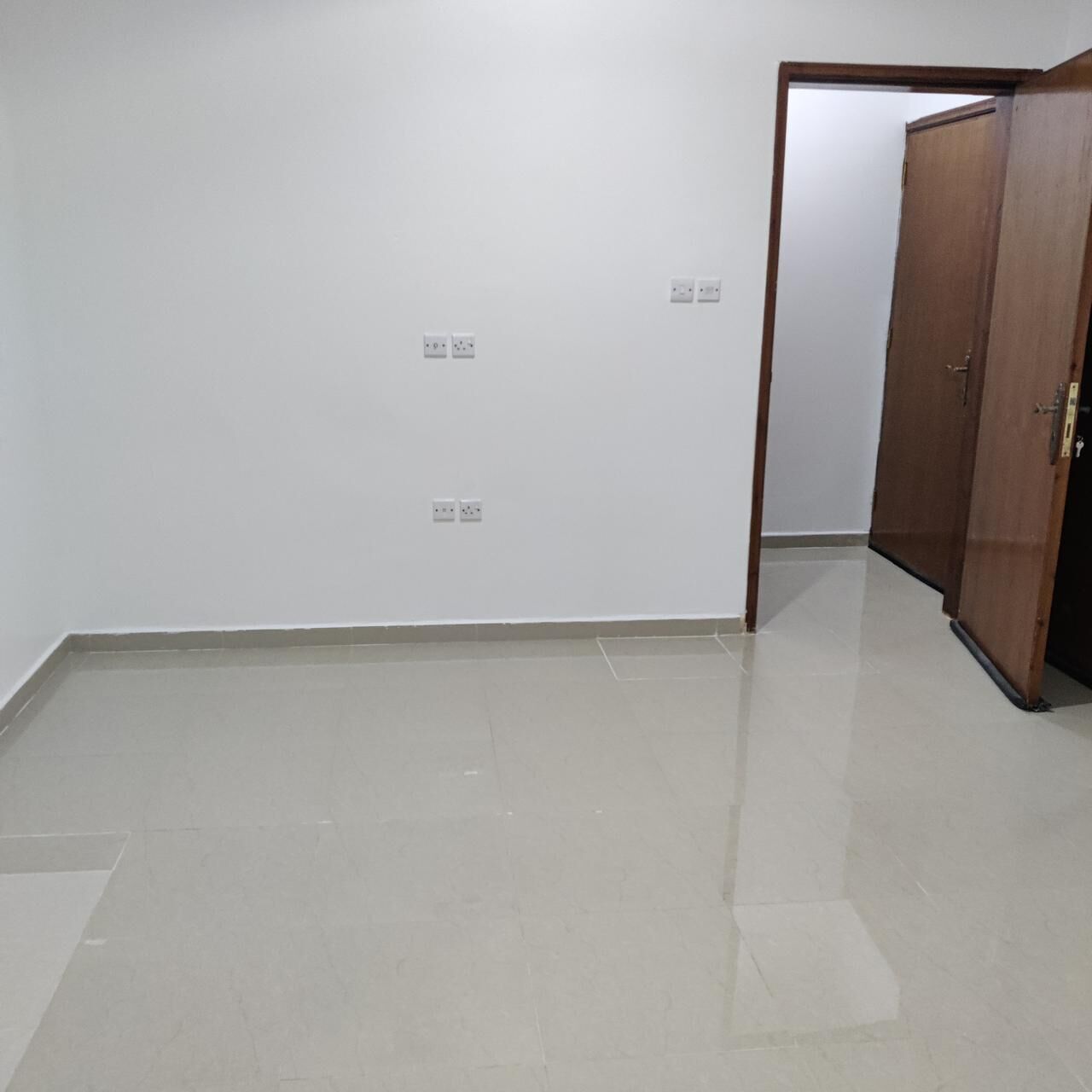 Jubail, Apartments, Flats, Houses & Villas, SAR 1200/month,  Bed Room And Bathroom For Executive Single Bachelor Only Muslim