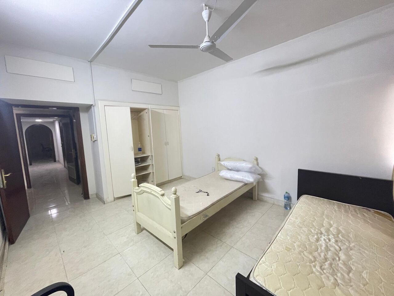Hoora, Apartments, Flats, Houses & Villas, BHD 250/month,  2 BR,  Semi Furnished Office For Rent In Hoora