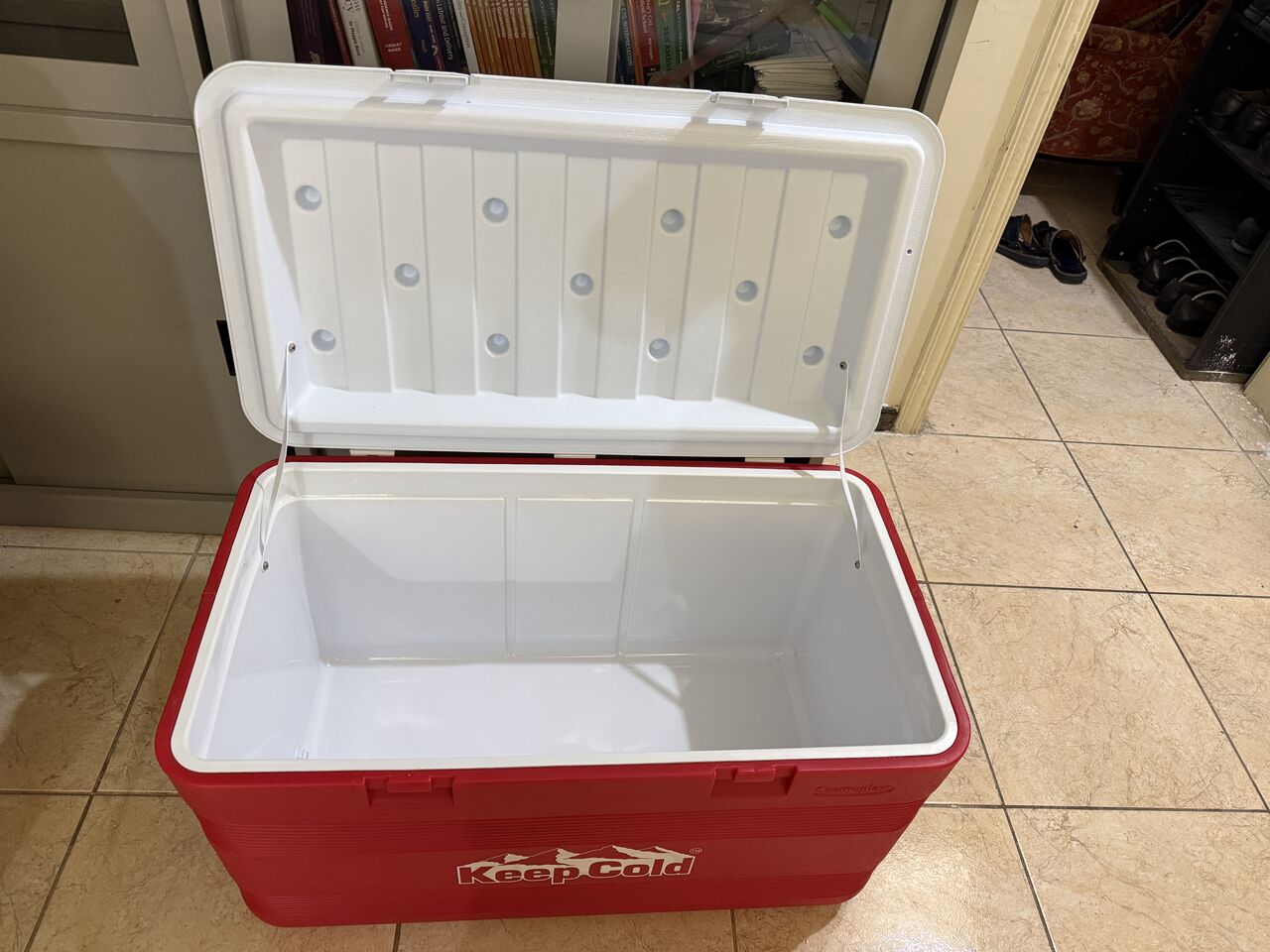 Al Faisaliyah, Furniture, SAR 100,  Brand New Cool Box Never Used