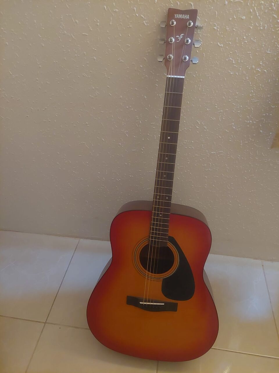 Dammam, Musical Instruments, SAR 500,  ACCOUSTIC GUITAR (YAMAHA)