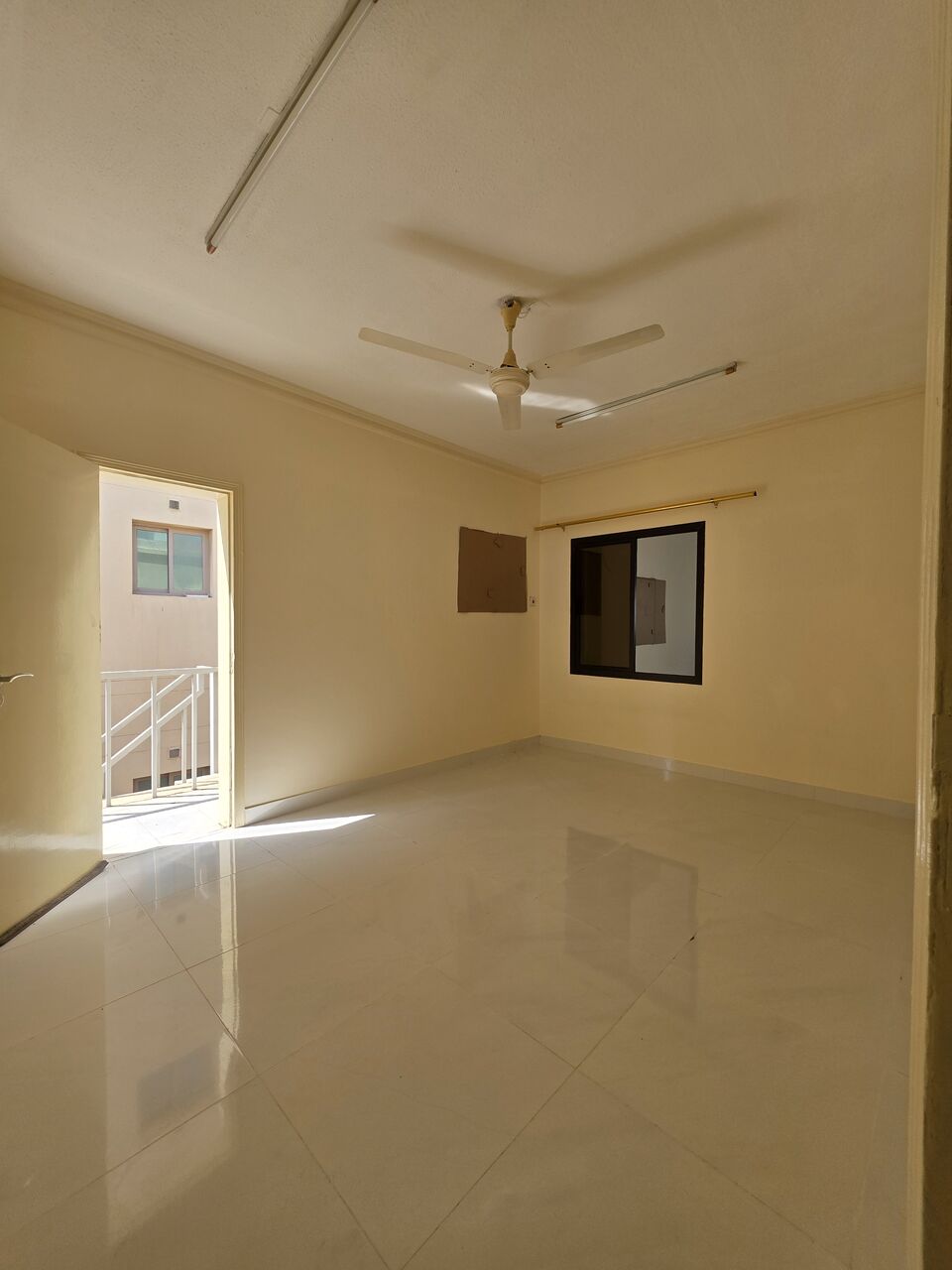Adliya, Apartments, Flats, Houses & Villas, BHD 180/month,  2 BR,  - Very Neet & Clean UN Furnished 2 BHK Balcony Flat Without Ewa @180/BD In Adliya