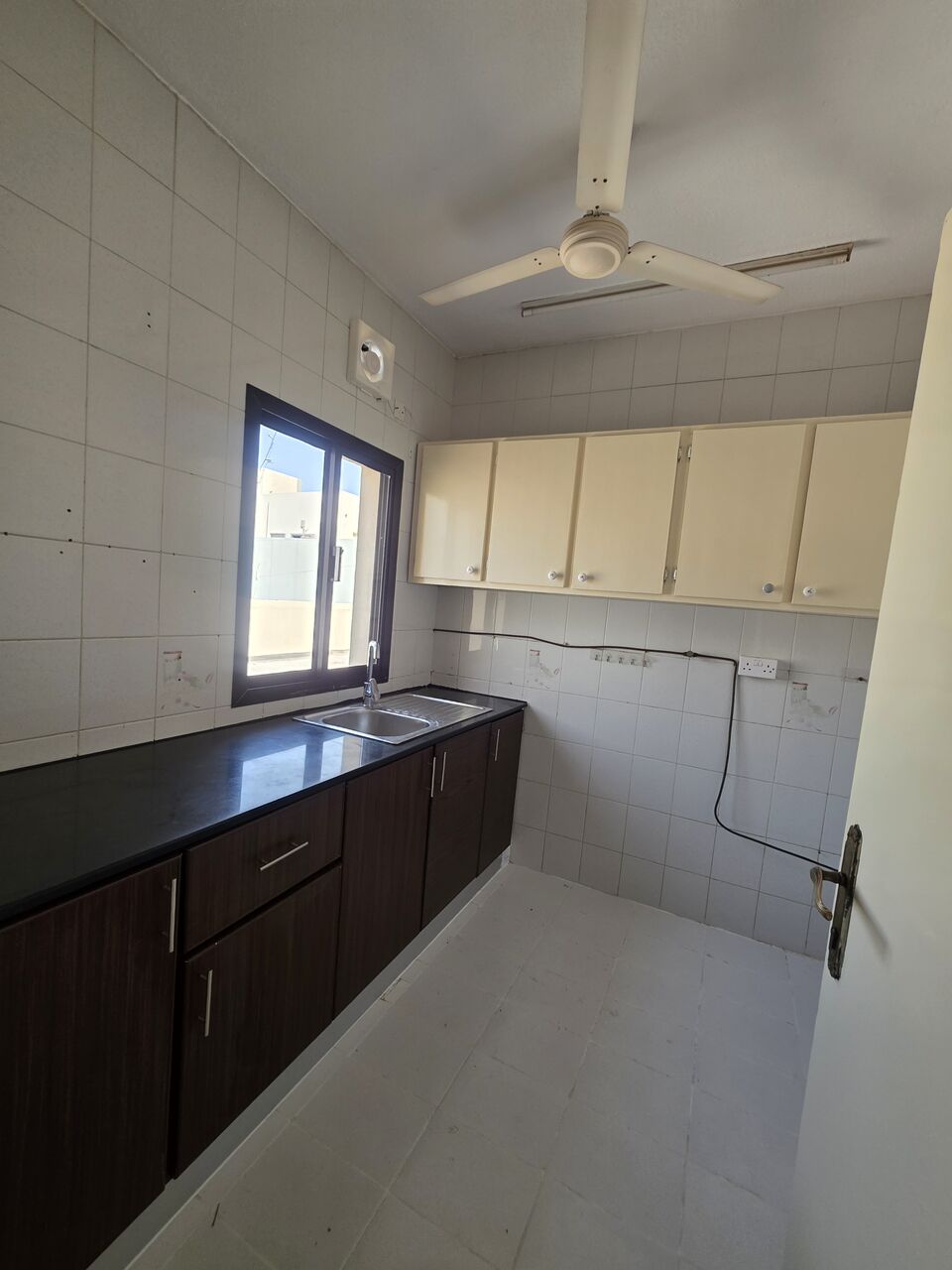 Adliya, Apartments, Flats, Houses & Villas, BHD 180/month,  2 BR,  - Very Neet & Clean UN Furnished 2 BHK Balcony Flat Without Ewa @180/BD In Adliya
