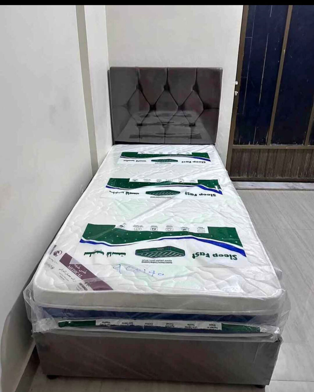 Jeddah, Furniture, SAR 10,  New Single Beds With Mattress Or Without Mattress At Low Price In Jeddah 0️⃣5️⃣4️⃣3️⃣2️⃣4️