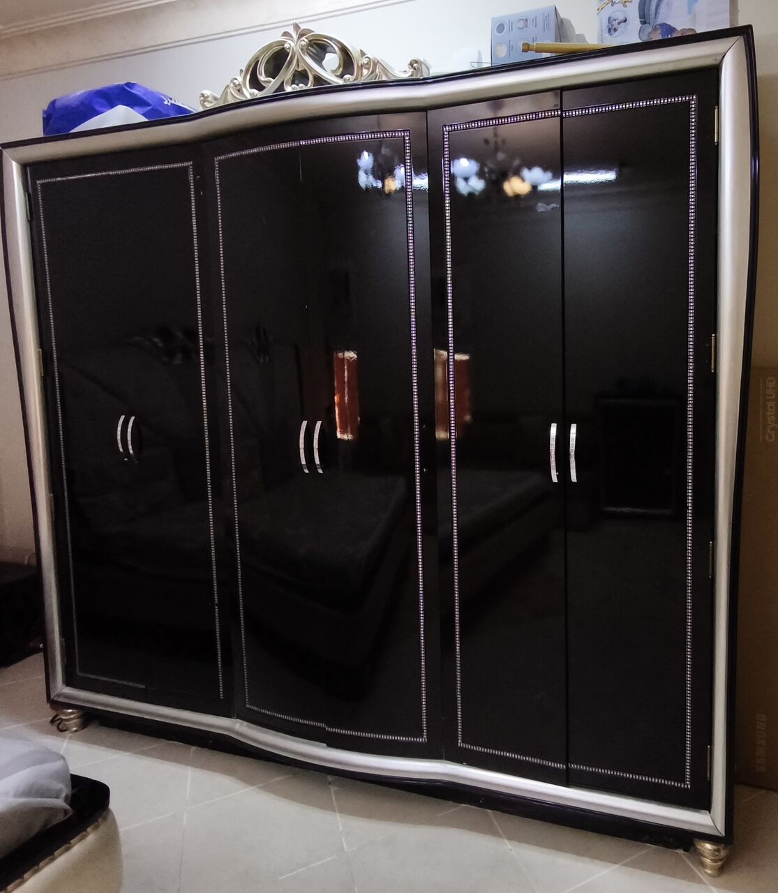 Al Fayha, Furniture, SAR 2000,  Super King Size Bed Set With 4 Chest Drawer And 6 Door Wardrobe