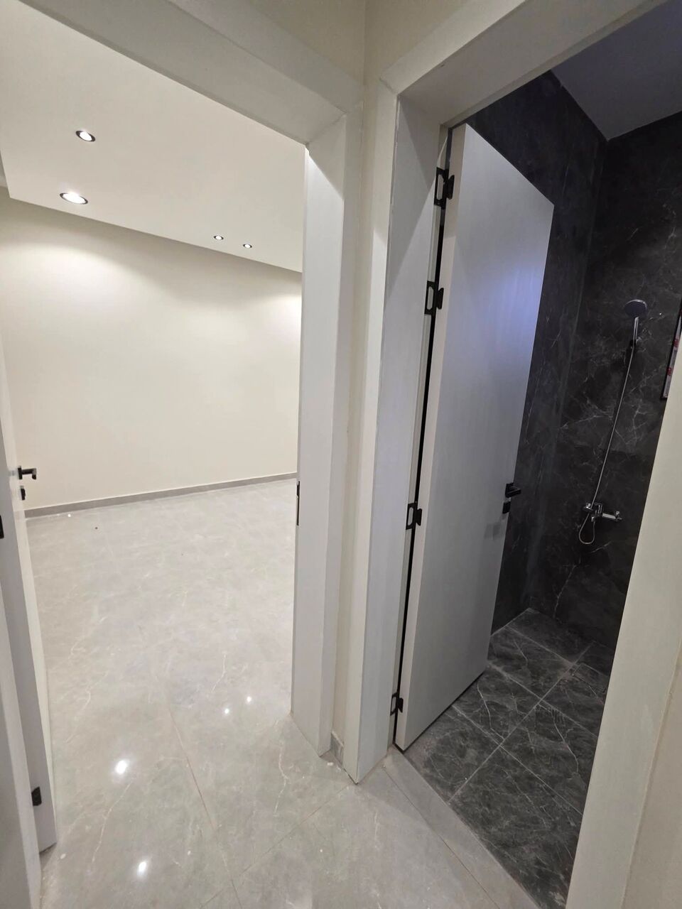 Khobar, Apartments, Flats, Houses & Villas, 1 BR,  BRAND-NEW ONE-BEDROOM FAMILY APARTMENTS FOR RENT &ndash; SAR 17,500 Included: Water + Installed