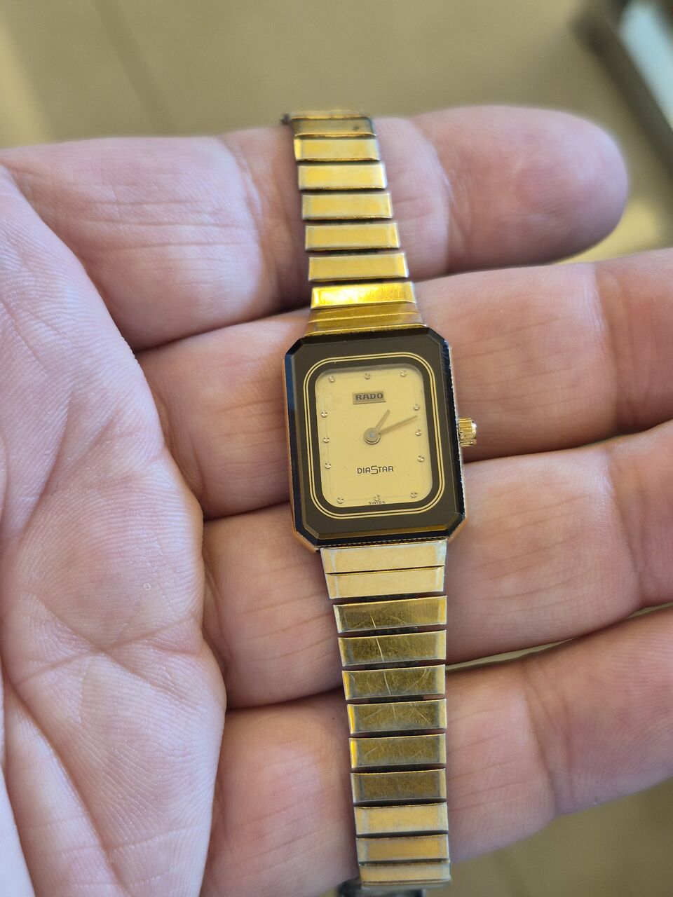 Riyadh, Watches, SAR 1150,  RADO Watch For Ladies Original Swiss Made 1150