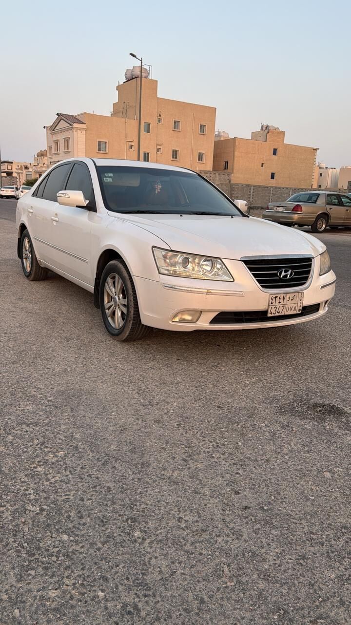 Dammam, Vehicles, Cars & Trucks , SAR 22000,  Hyundai Sonata,  2010,  Automatic,  347000 KM,