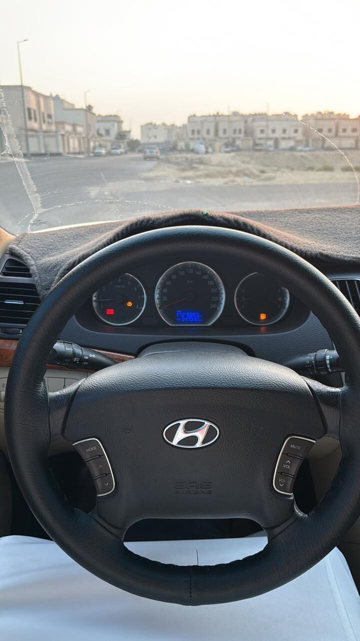 Dammam, Vehicles, Cars & Trucks , SAR 22000,  Hyundai Sonata,  2010,  Automatic,  347000 KM,