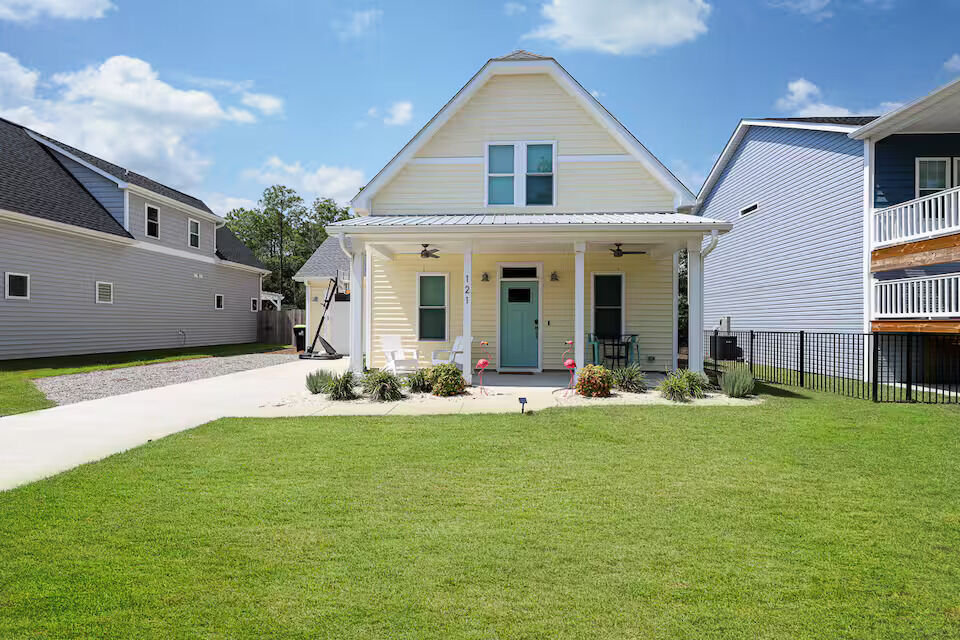 New York, Real Estate, Coastal Living Choices For Sale In Oak Island Real Estate