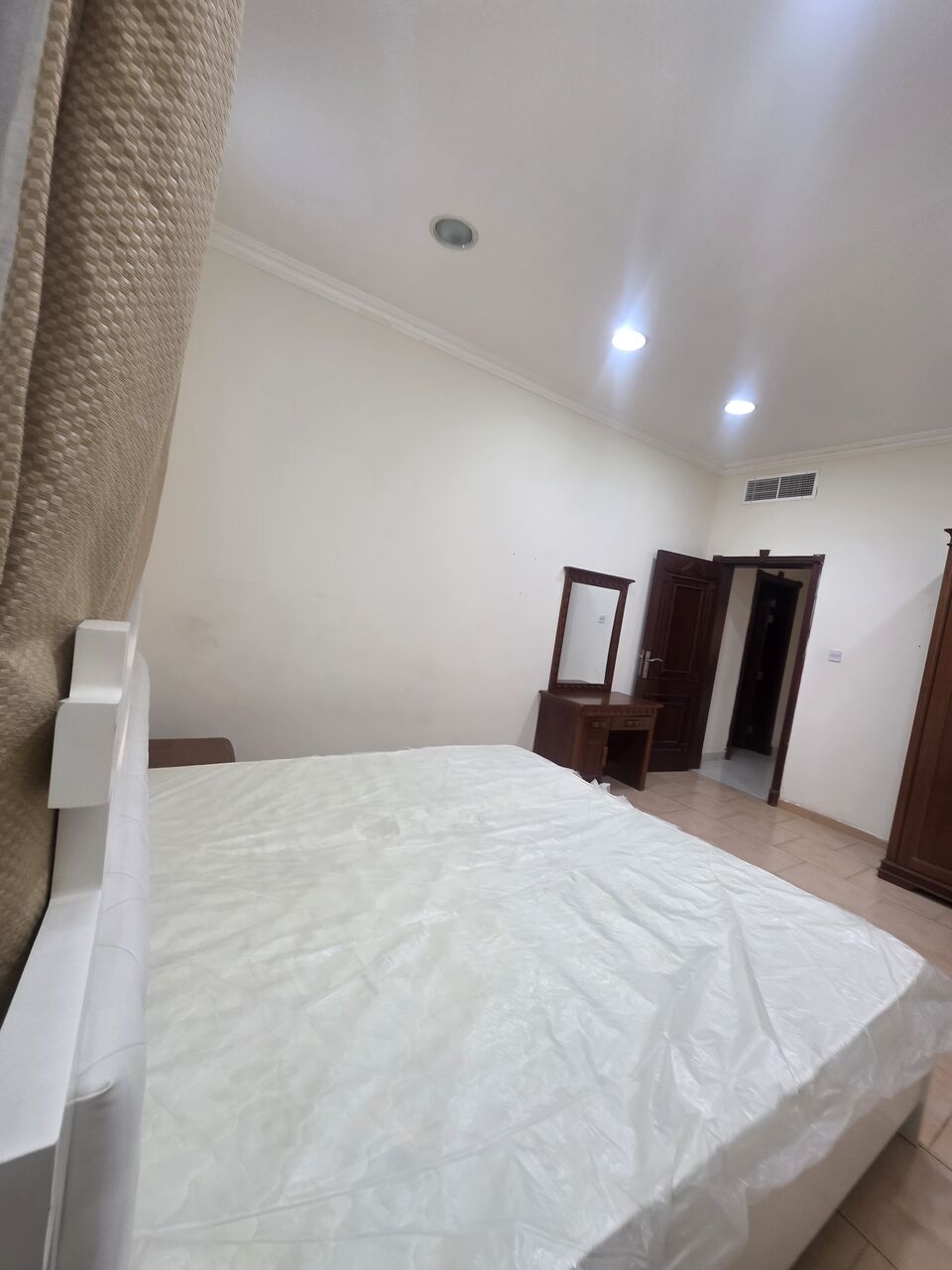 Gudaibiya, Apartments, Flats, Houses & Villas, BHD 300/month,  Furnished,  2 BR,  Parking & WiFi , Balcony - Fully Furnished 2 BHK Flat With Ewa @300/BD In Gudaibiya