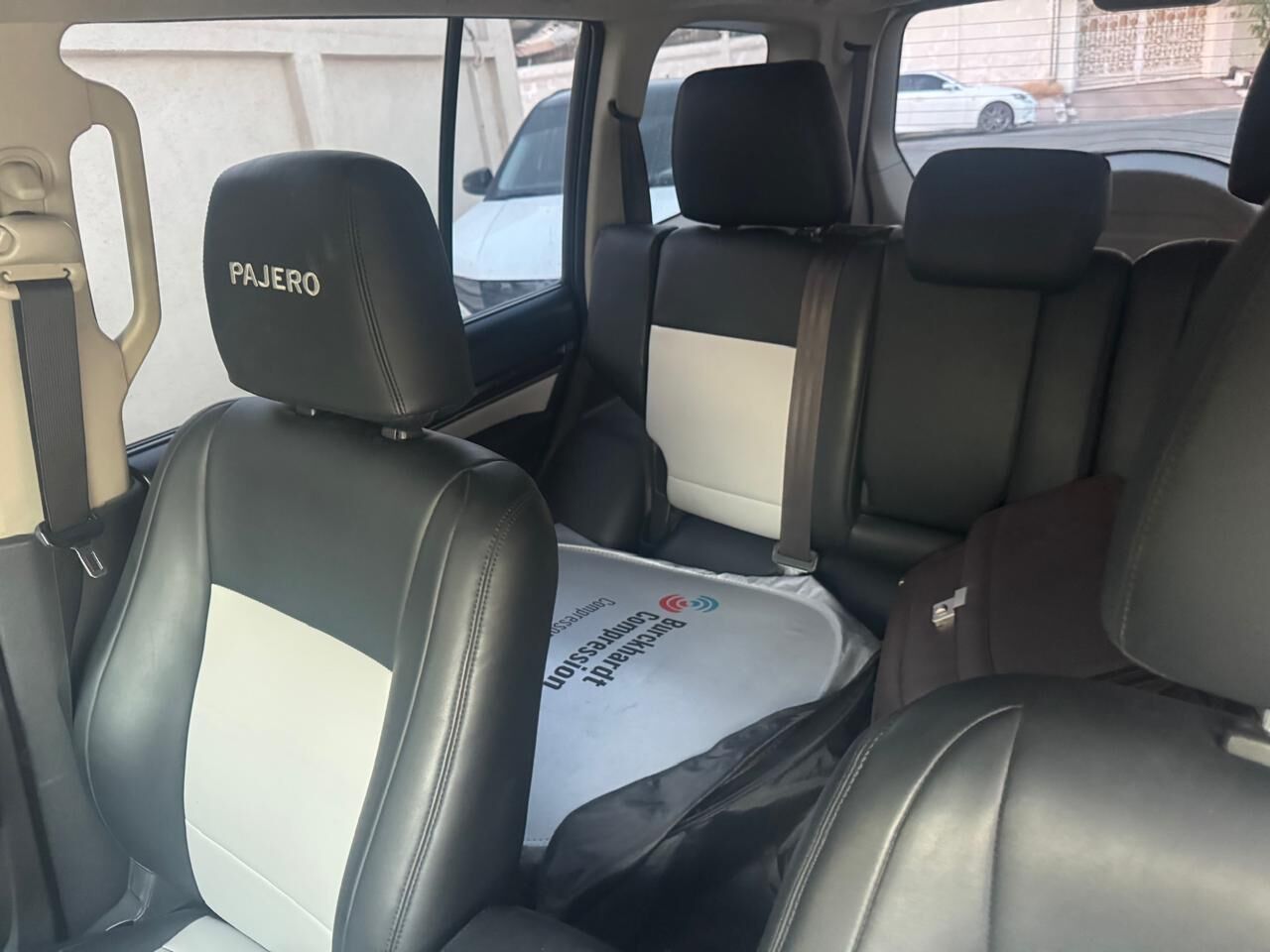 Dubai, Vehicles, Cars & Trucks , AED 21000,  Mitsubishi Pajero,  2013,  Automatic,  178000 KM,  Urgent Sale -Mitsubi