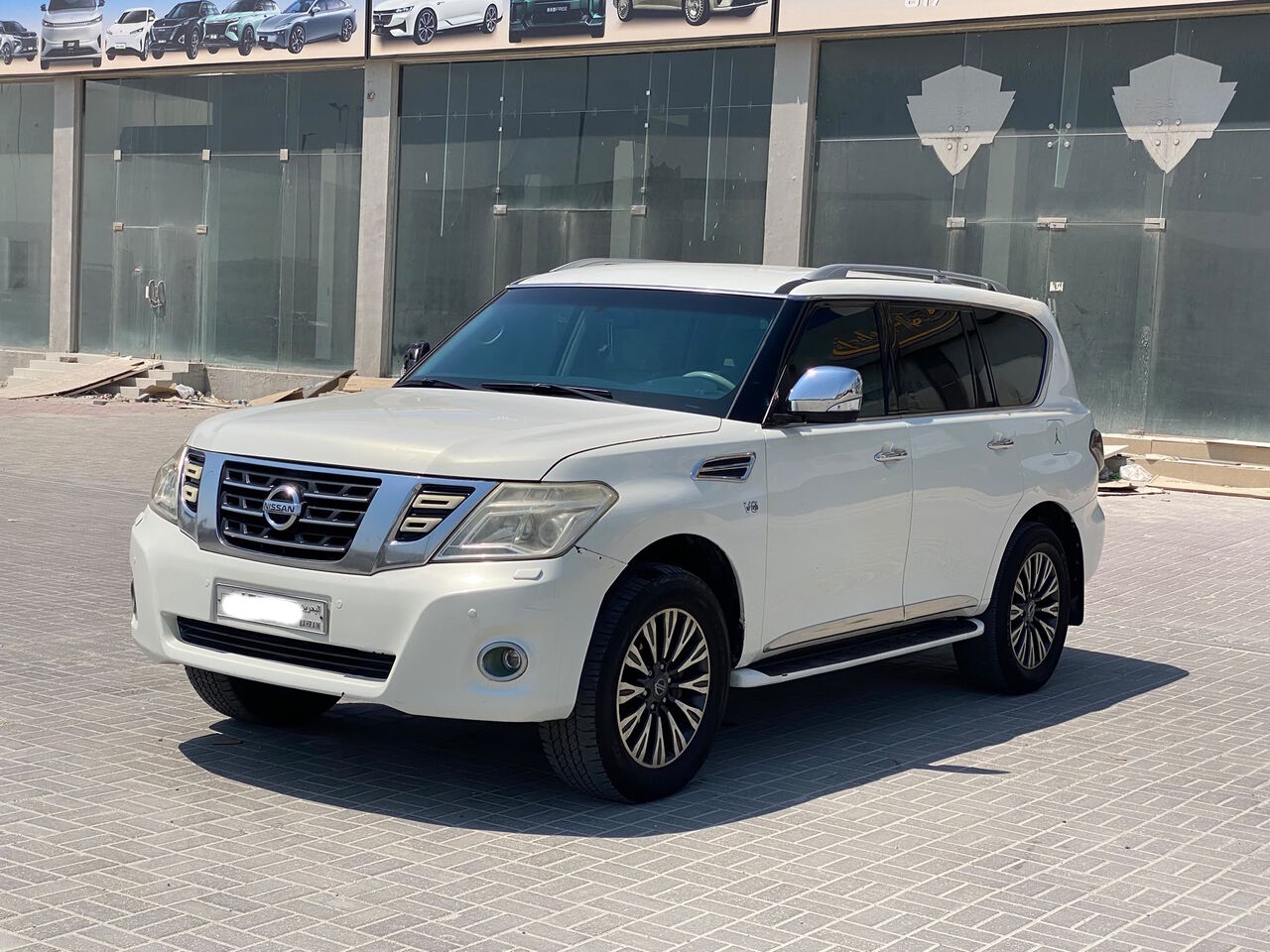 Manama, Vehicles, Cars & Trucks , BHD 4700,  Nissan Patrol XE,  2013,  Automatic,  263800 KM,    (White)
