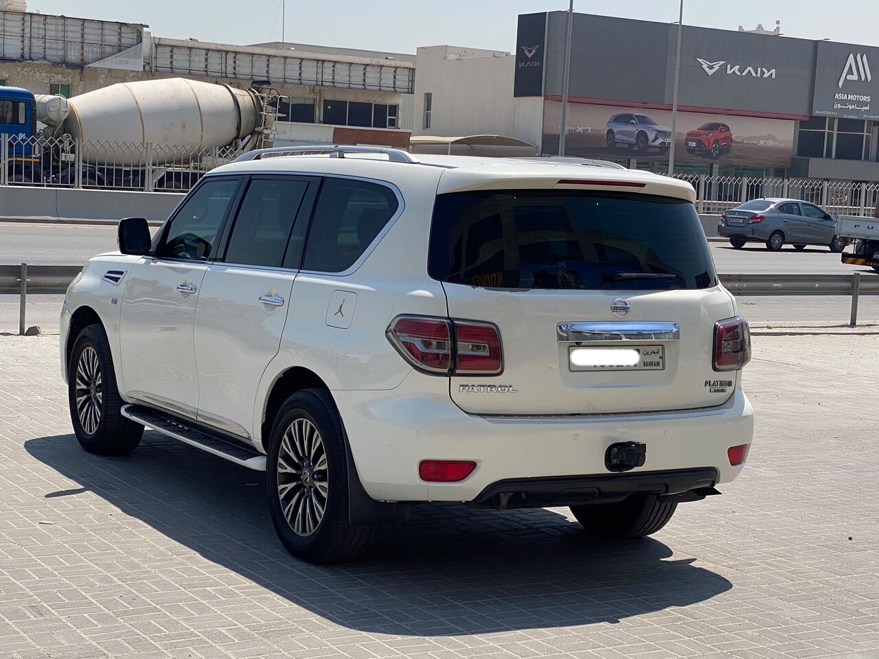 Manama, Vehicles, Cars & Trucks , BHD 4700,  Nissan Patrol XE,  2013,  Automatic,  263800 KM,    (White)