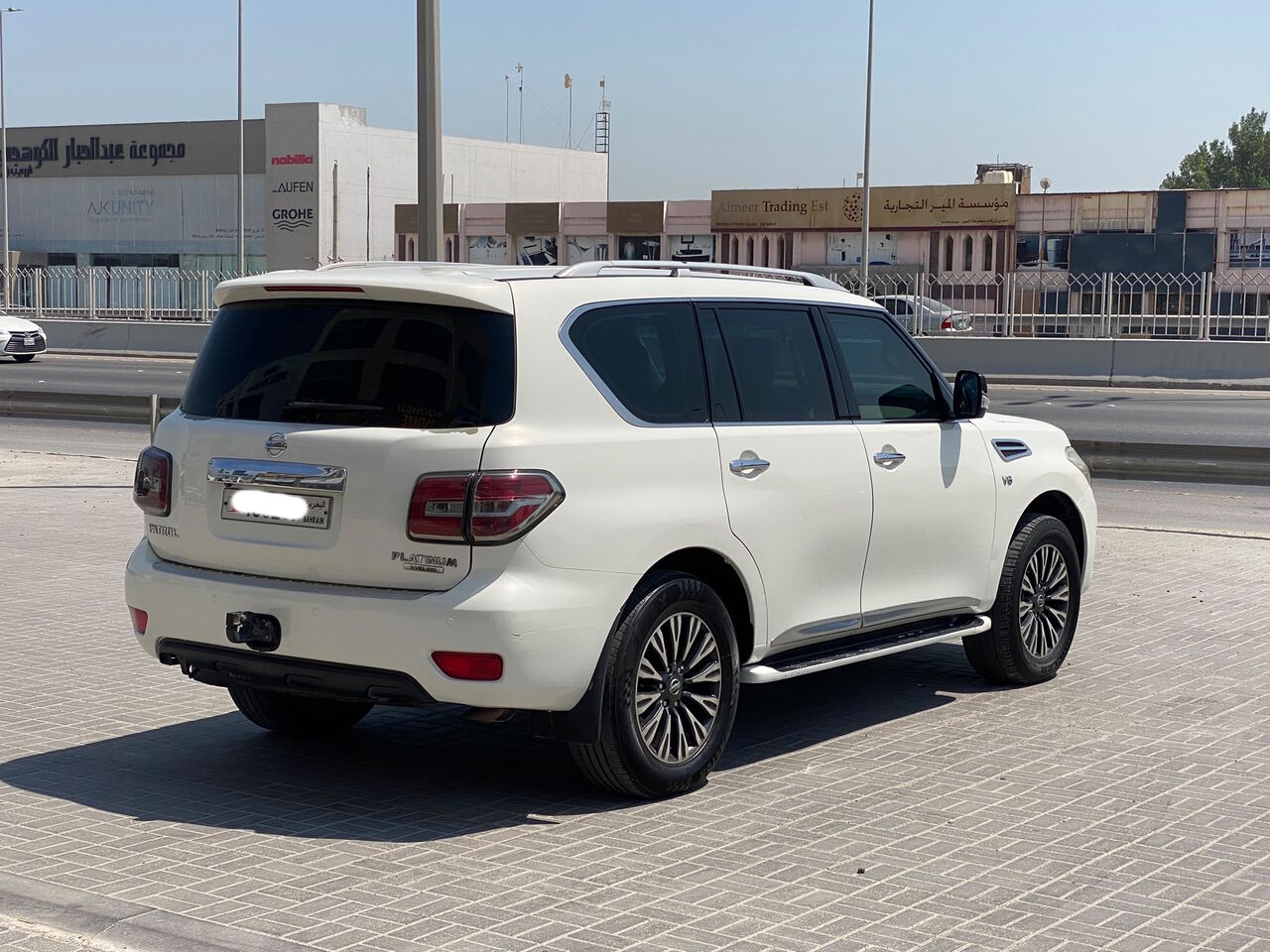 Manama, Vehicles, Cars & Trucks , BHD 4700,  Nissan Patrol XE,  2013,  Automatic,  263800 KM,    (White)