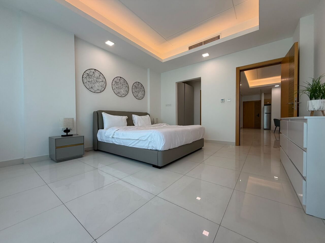 Juffair, Apartments, Flats, Houses & Villas, BHD 350/month,  Furnished,  1 BR,  APARTMENT FOR RENT IN JUFFAIR | BALCONY | PREMIUM FACILITIES