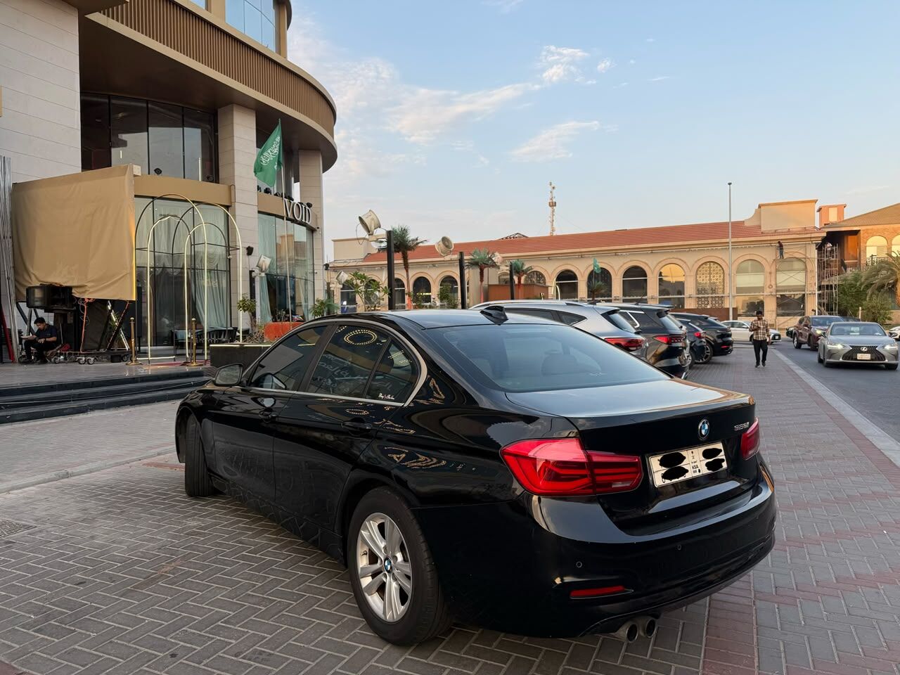 Jeddah, Vehicles, Cars & Trucks , SAR 60000,  BMW 320,  2018,  Automatic,  159000 KM,   Dark Blue Color