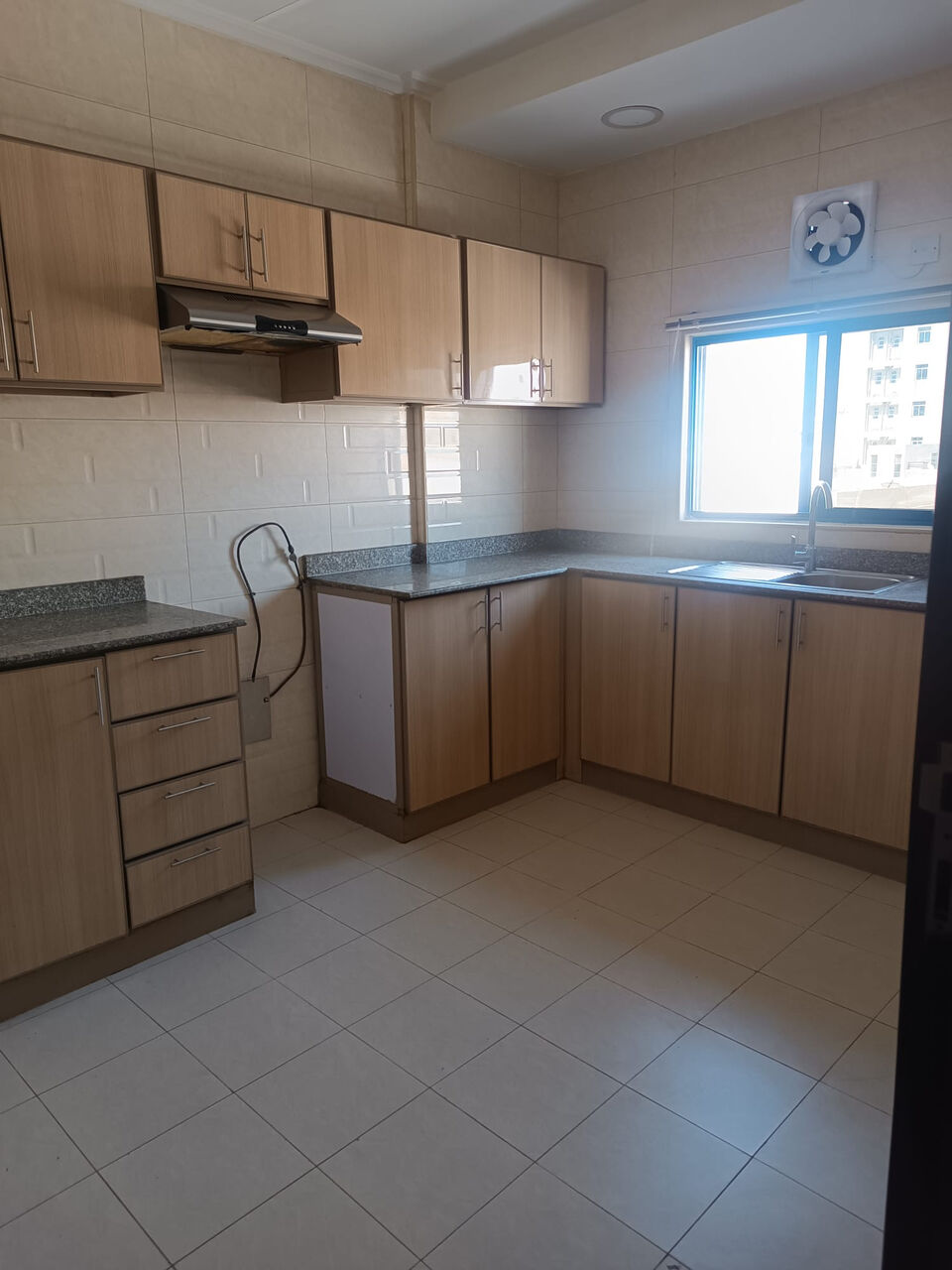 Adliya, Apartments, Flats, Houses & Villas, BHD 220/month,  2 BR,  2 Bedroom Flat For Rent Without Ewa