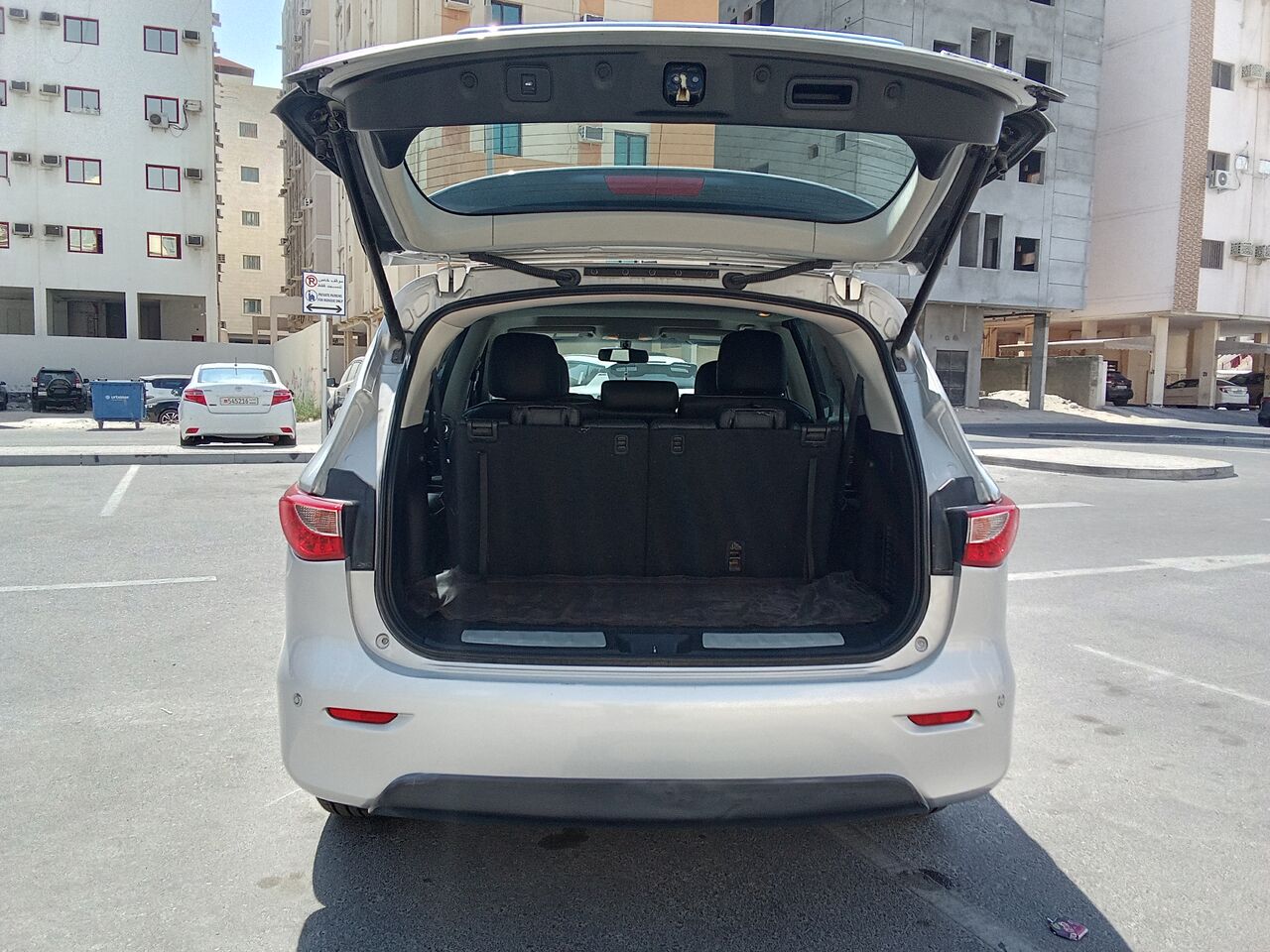 Riffa, Vehicles, Cars & Trucks , BHD 3400,  INFINITI QX60,  2014,  Automatic,  123000 KM,  3.5L V6 FULL OPTION 7 SEATER SUV SINGLE OWNED IN TOP CONDITION FOR SALE