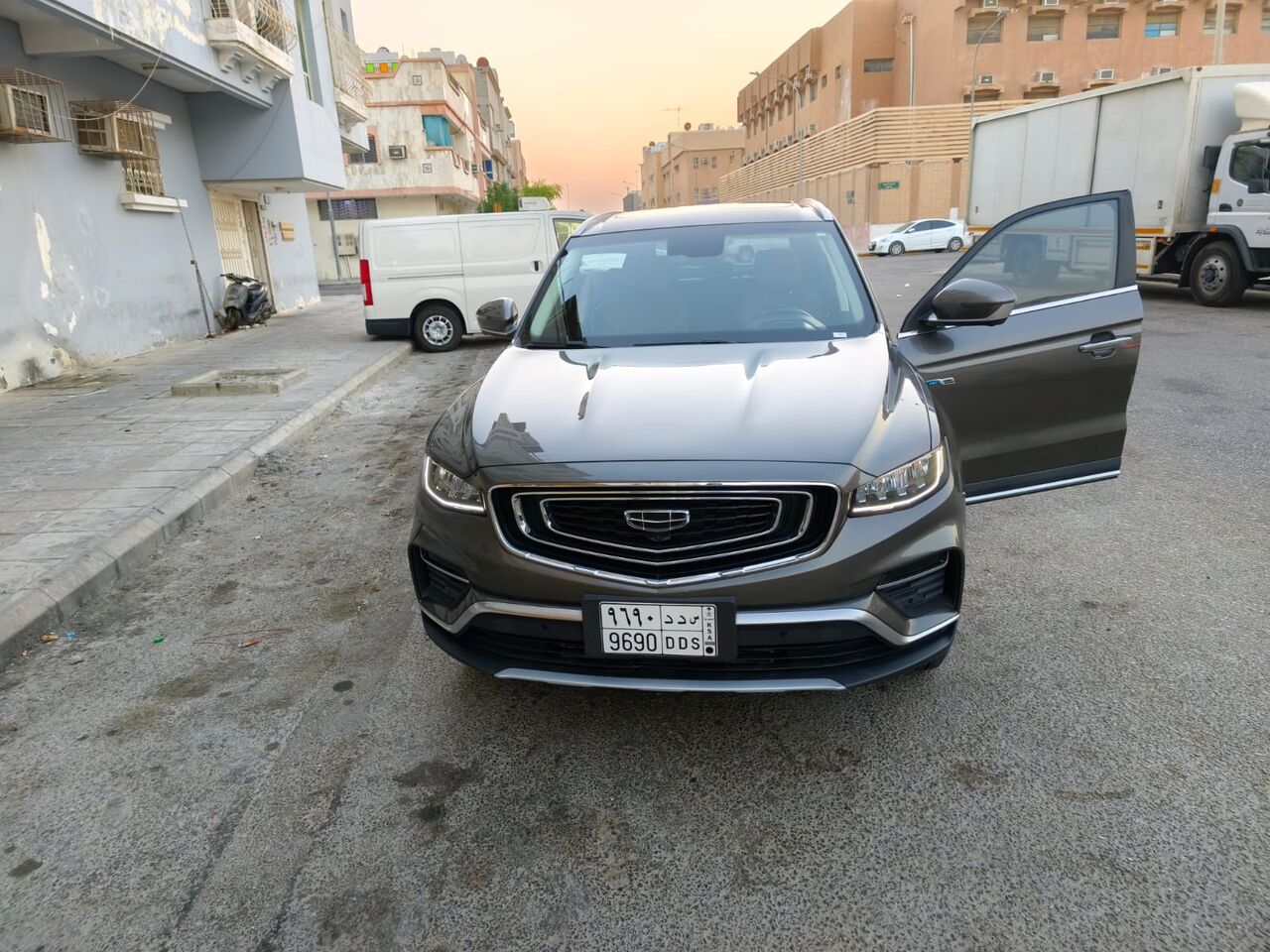 Al Thuqbah, Vehicles, Cars & Trucks , SAR 72000,  Geely Azkarra 2023 Full Option GF 4WD,  2023,  Automatic,  3955 KM,   &ndash; Only 3,955 Km &ndash; Showroom Condition