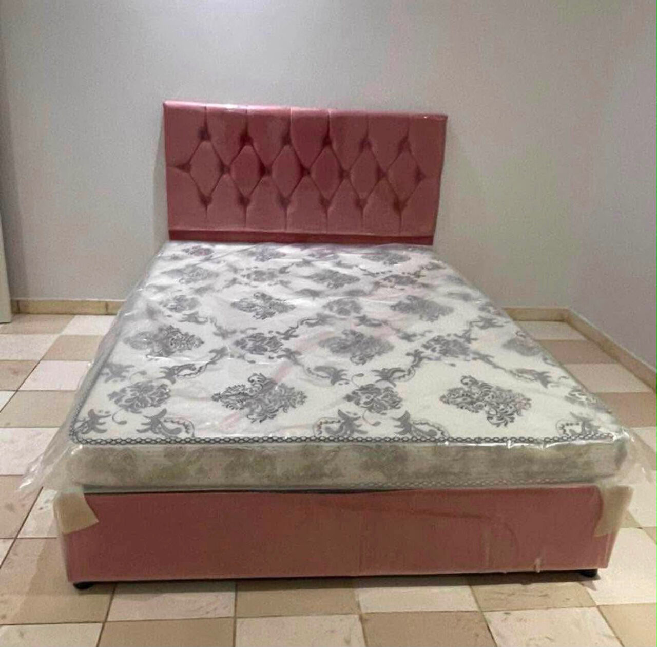 Jeddah, Furniture, SAR 5,  Medium Bed &ndash; Premium Quality & Modern Design