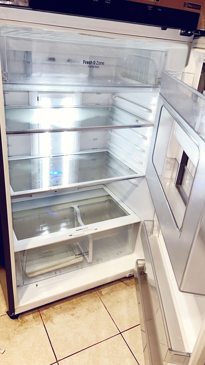 Al Malaz, Appliances, SAR 1000,  LG FRIDGE FOR SALE