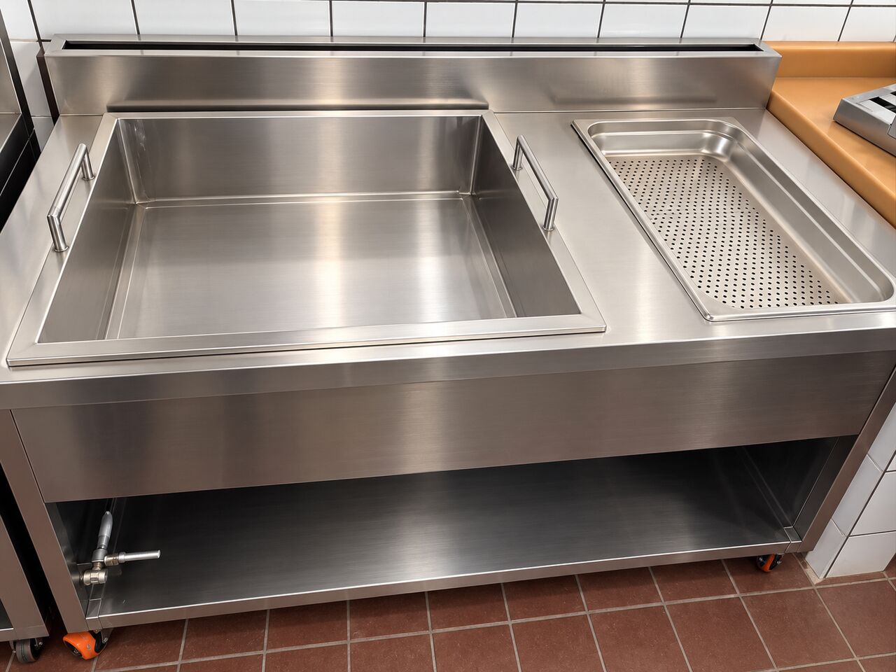 Riyadh, Heavy Equipment, NEW Heavy-Duty Commercial Gas Fryer &ndash; 304 Stainless Steel