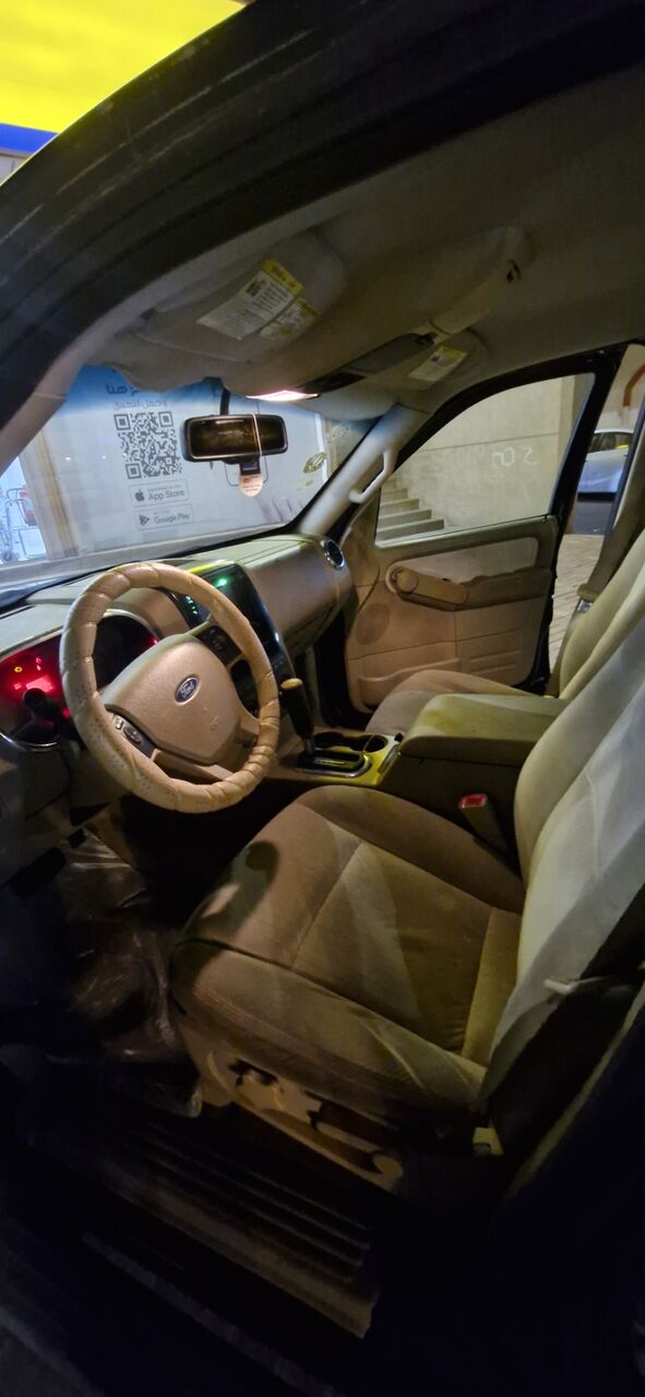 Jubail, Vehicles, Cars & Trucks , SAR 15000,  Ford Explorer,  2010,  Automatic,  300000 KM,