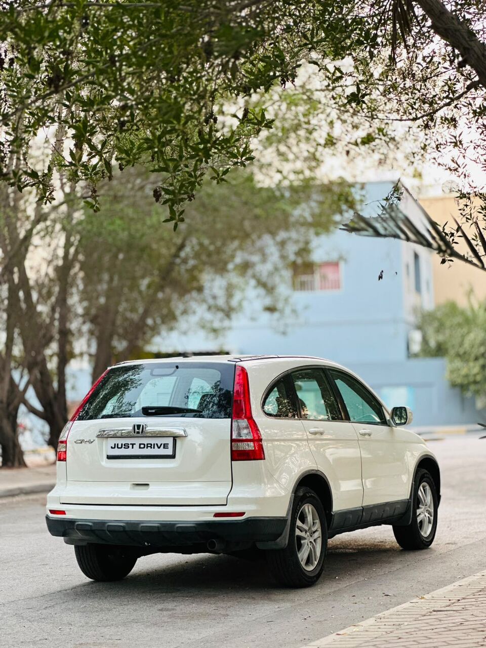 Segaya, Vehicles, Cars & Trucks , BHD 2750,  Honda CR-V,  2011,  Automatic,  128000 KM,    MODEL WELL MAINTAINED LOW MILEAGE SUV CALL OR WHATSAP ON 35400768,33665080