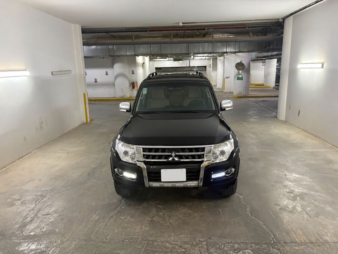Riyadh, Vehicles, Cars & Trucks , SAR 68000,  Mitsubishi Pajero GLS 2018 &ndash; 3.5L V6 | 4WD |,  2018,  Automatic,  150000 KM,